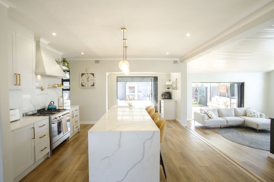 4 Bedroom Property for Sale in Loevenstein Western Cape